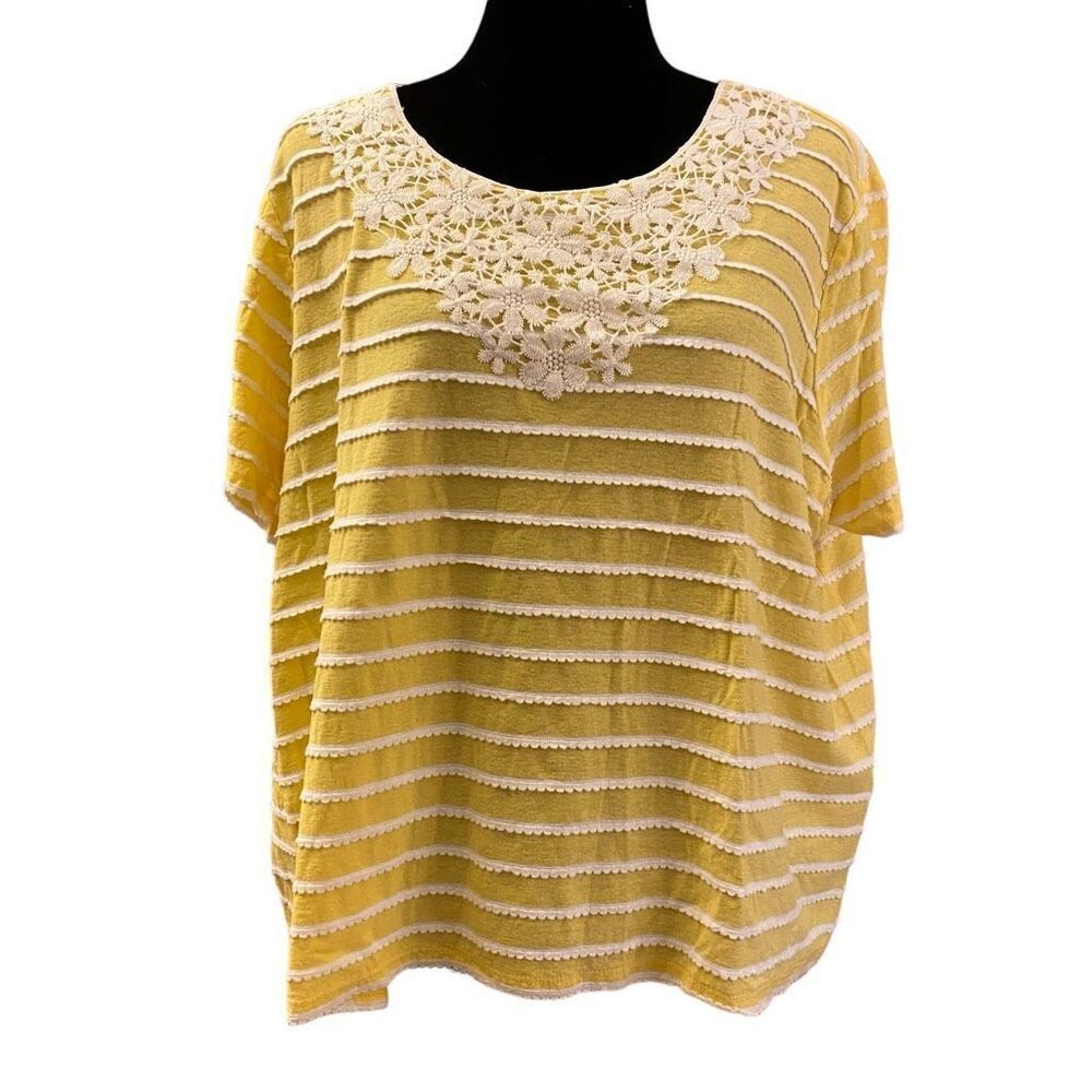 Alfred Dunner Yellow and White Striped Crocheted‎ Lace Top Size 2X